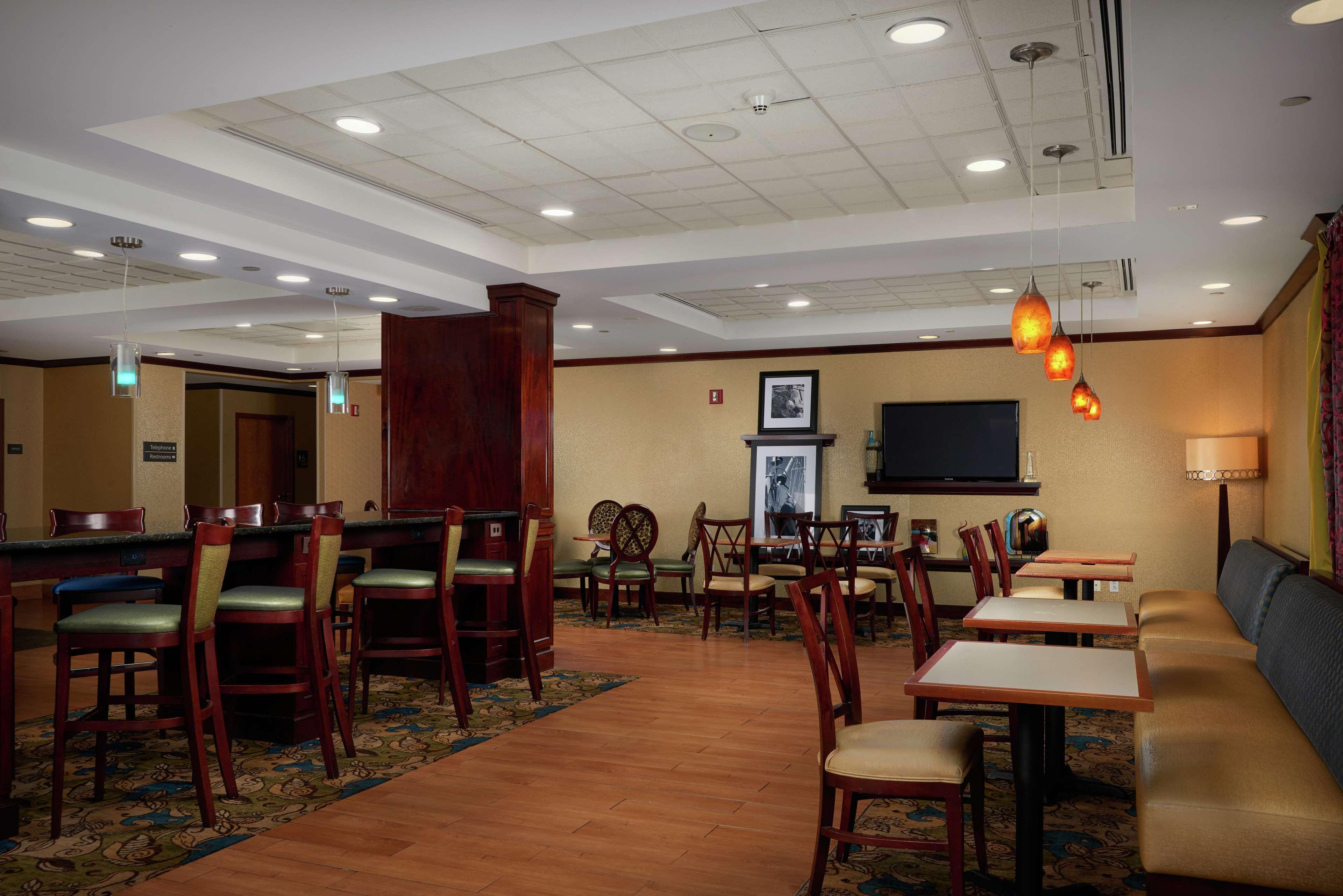 Hampton Inn Newport News-Yorktown Εξωτερικό φωτογραφία